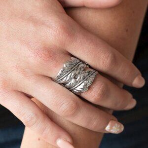Paparazzi Jewelry Accessories - Inner FLIGHT - Silver Ring - Vintage